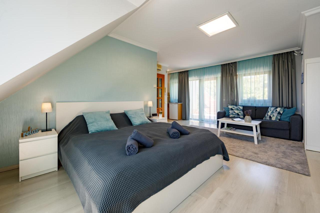 Villa Muzsa Deluxe Balatonfured Luaran gambar