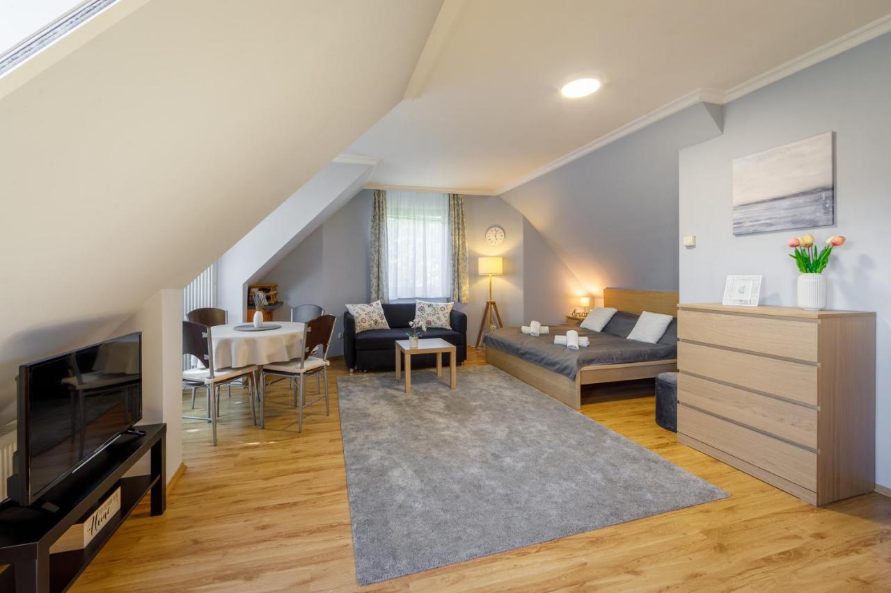 Villa Muzsa Deluxe Balatonfured Luaran gambar