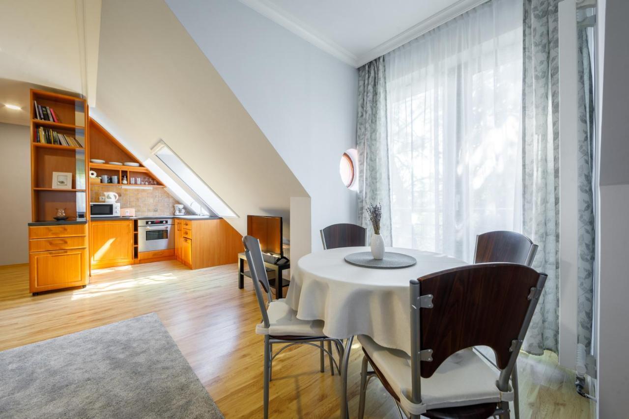 Villa Muzsa Deluxe Balatonfured Luaran gambar