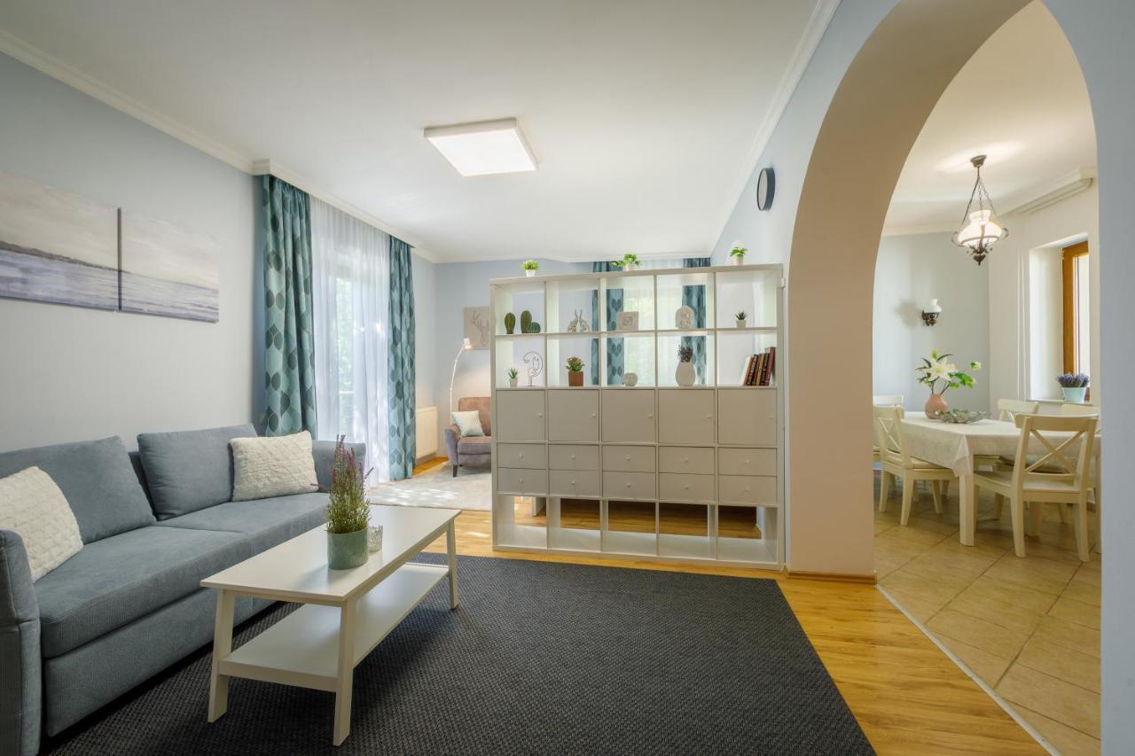 Villa Muzsa Deluxe Balatonfured Luaran gambar