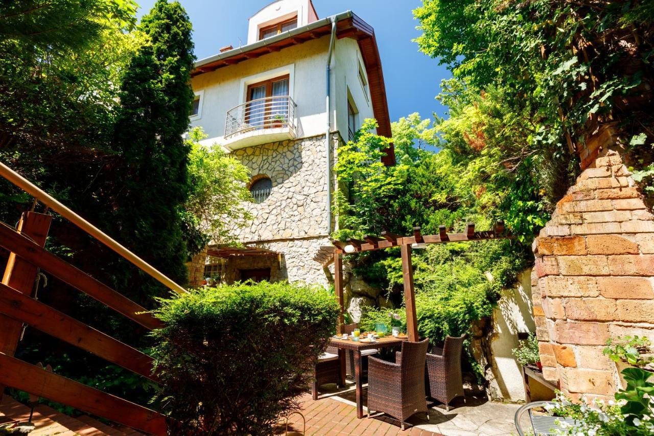 Villa Muzsa Deluxe Balatonfured Luaran gambar