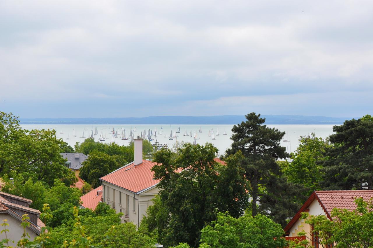 Villa Muzsa Deluxe Balatonfured Luaran gambar